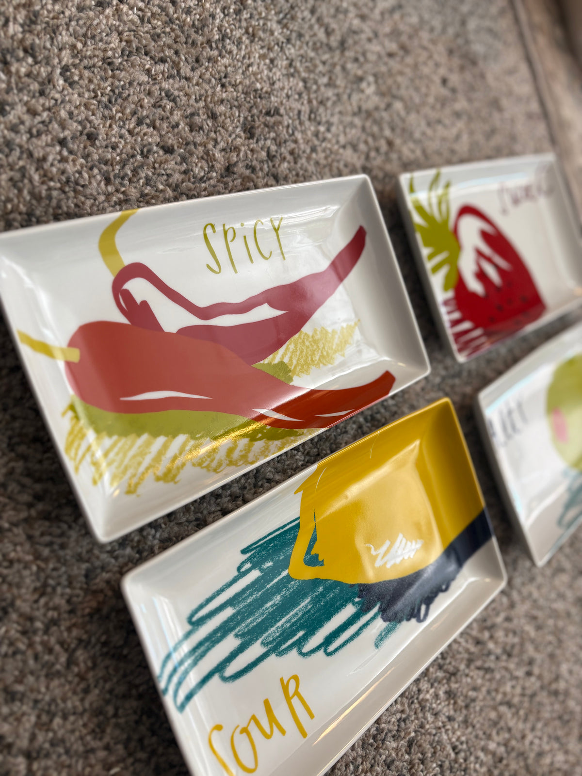 Second Wing Studio Crate and Barrel Set of 4 Appetizer Plates - Kitchen & Dining Kitchen